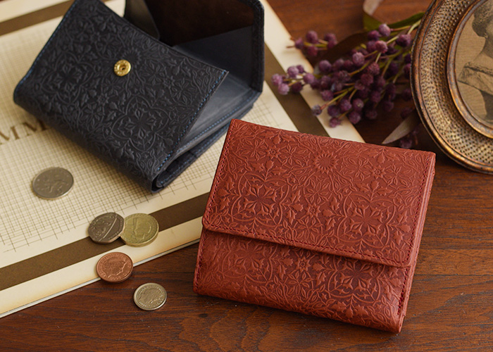 モリスシリーズBOX小銭入れ付き二つ折り財布レッド色とネイビー色のイメージ画像